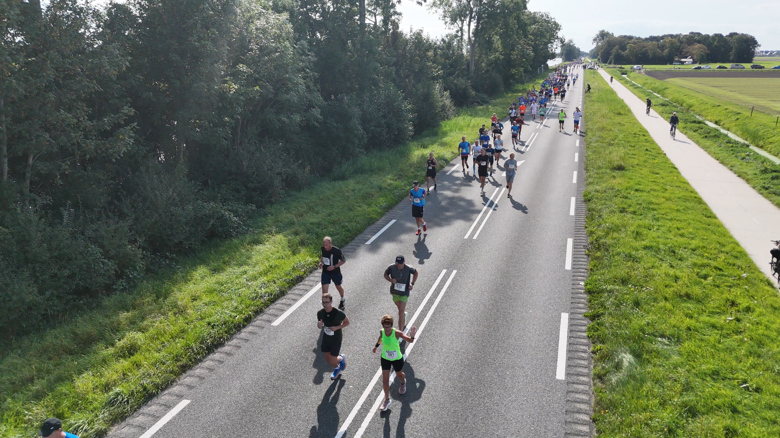 dronebeelden gemaakt door flightmedia van de Fishpotarun Urk-Emmeloord